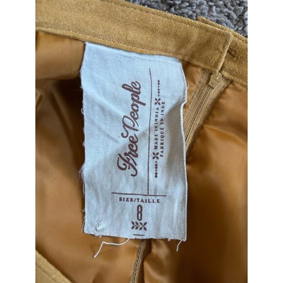 Free People Piece Out Suede Patchwork Mini Skirt Tan Women's 8 EUC - Picture 8 of 10